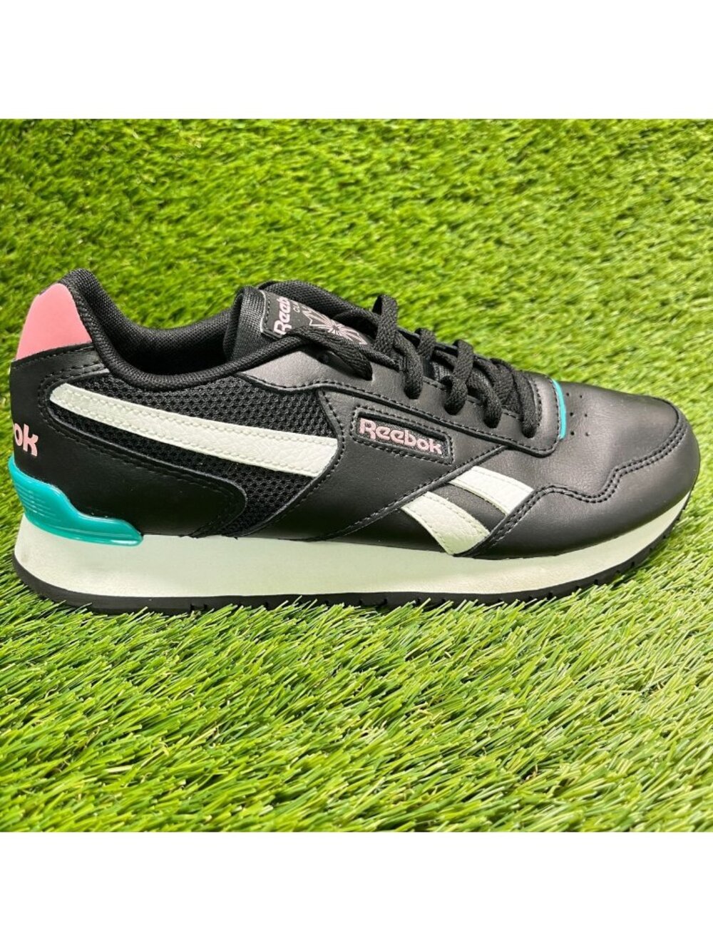 Reebok Classic Harman Run Womens Size 8.5 Black Athletic Leather Shoes Sneakers